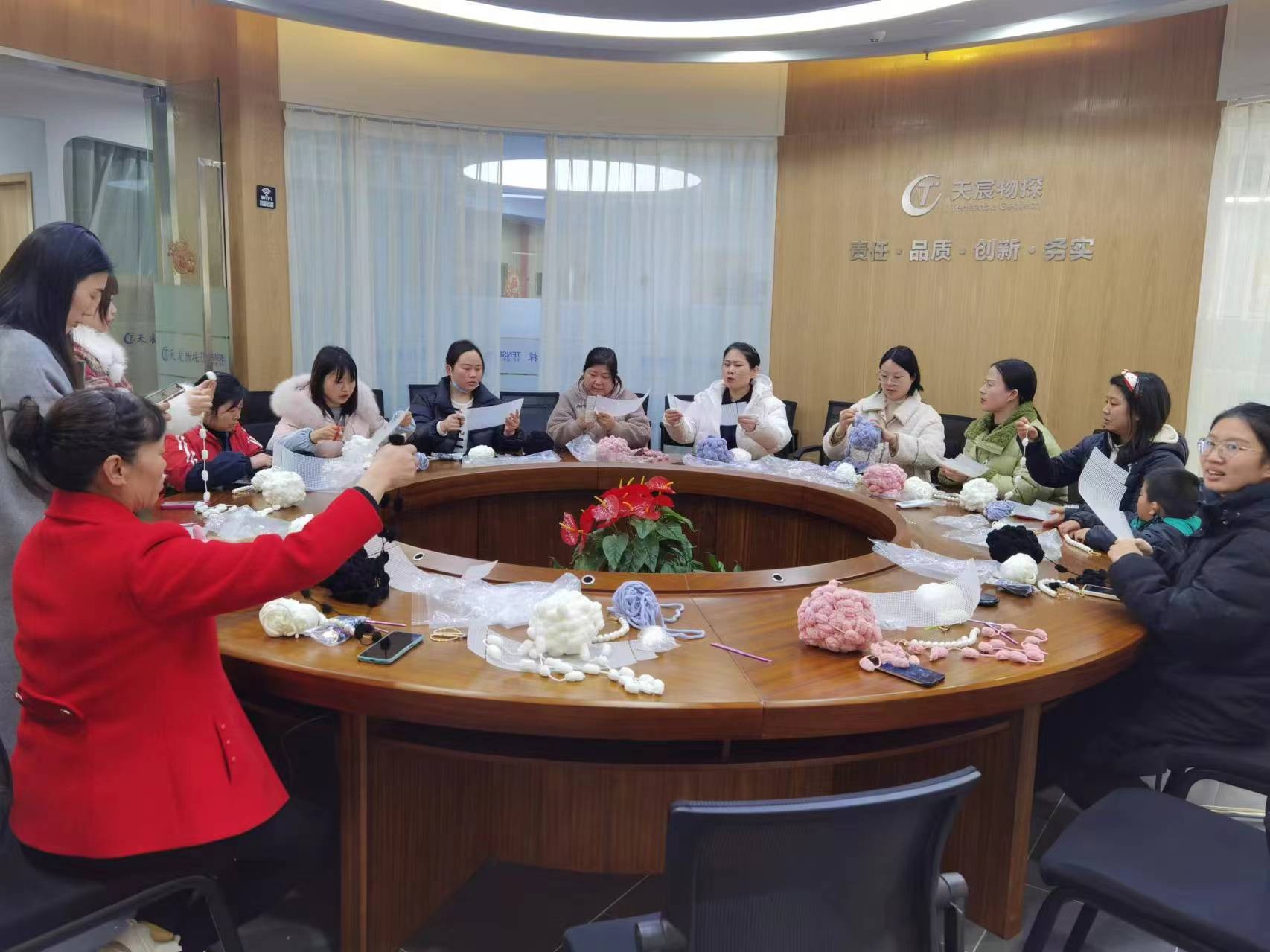 3.8女神节丨天宸物探祝所有女神节日快乐！